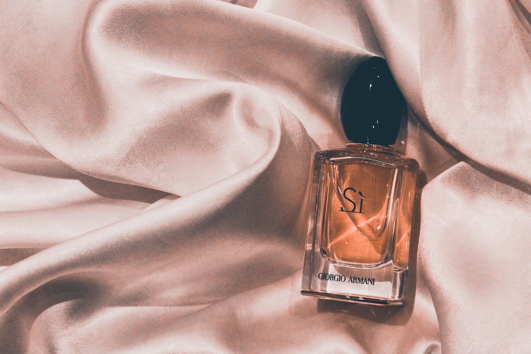 Luxury fragrance hero